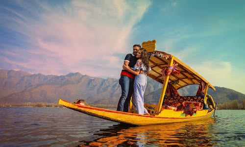 Unforgettable Honeymoon Packages in Kashmir: Discover Romance and Adventure in Every Corner of Kashmir