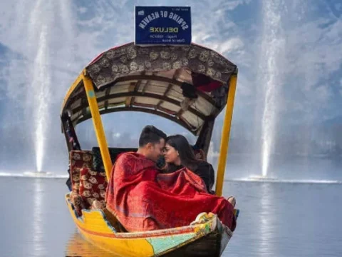 Affordable Kashmir Honeymoon Packages – Romantic Deals You Can’t Miss