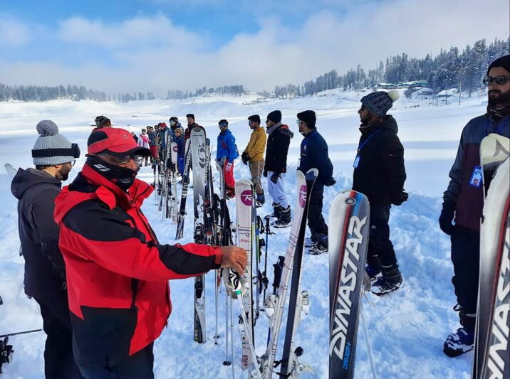 Gulmarg Ski Packages 2025–26 All-Inclusive Ski Holidays with Gondola & Lessons