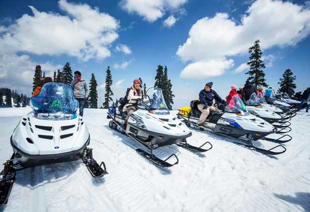 Gulmarg Remains Kashmir’s Top Destination as Emerging Tourist Spots Expand Valley’s Travel Map